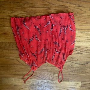 Red Abercrombie tank